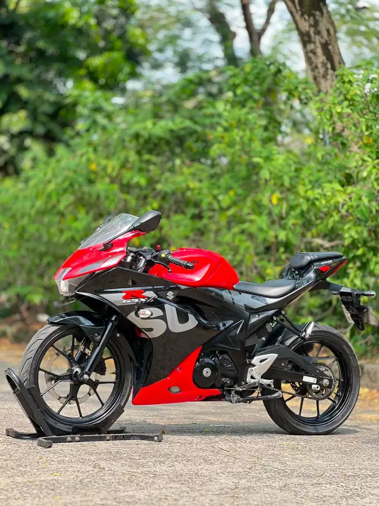 SUZUKI GSX 150R MERAH 2022 KM RENDAH PAJAK PANJANG NO MINUS