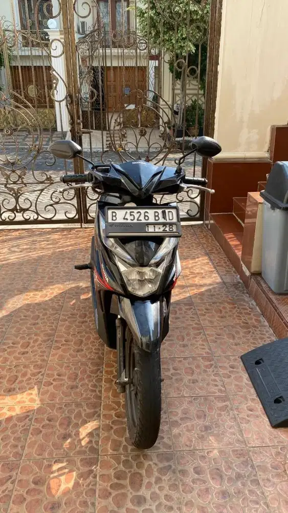 Honda beat cbs iss 2018 hitam