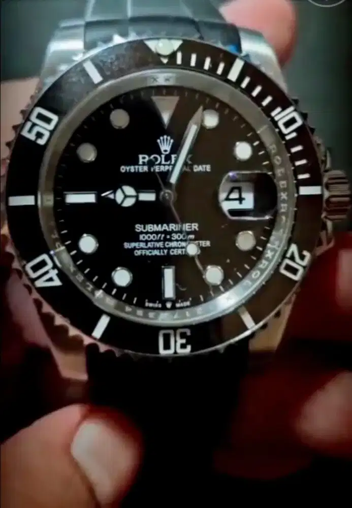 Rolex Submariner Automatic. Mesin Cal.3135. Strap Rubber Panjang.