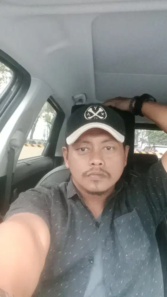 Sedang mencari pekerjaan DRIVER