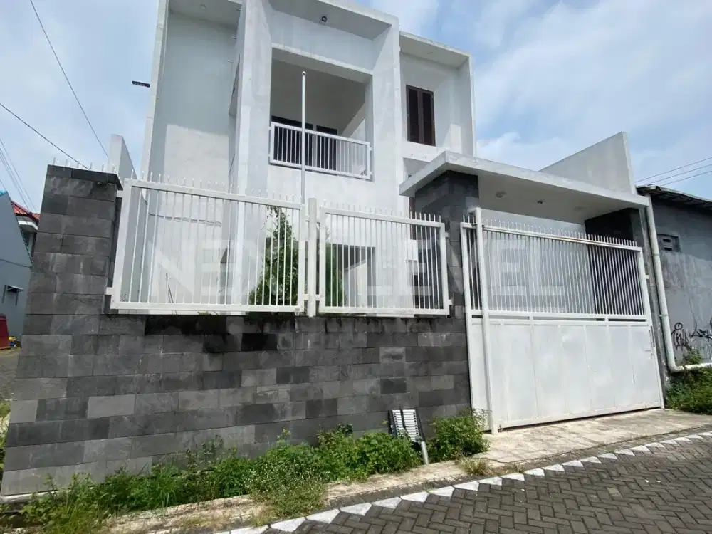 Hunian Luas dan Elegan di Griya Permata Alam. Dekat Universitas UMM, UB, UM, Terminal Landungsari, Exit Tol Malang Malang, MATOS. MLG00072