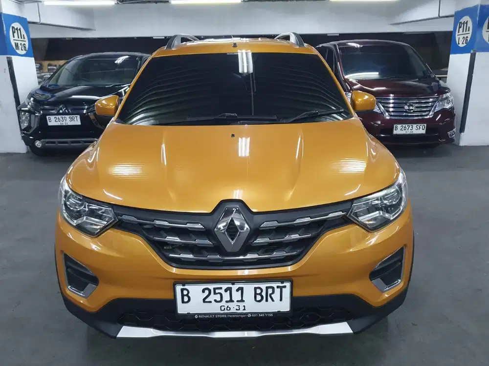 Renault Triber RXZ 2022 AT LowKm FullOriginal