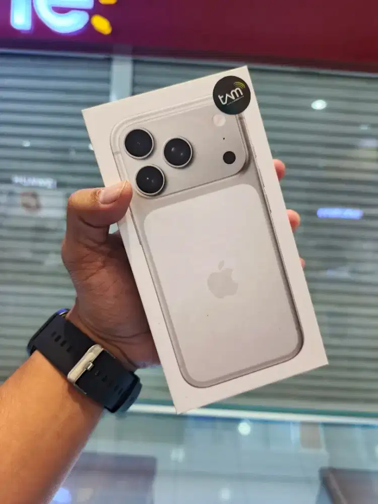READY!!! IPhone 17 Pro 256B New Segel Garansi iBox 12 Bulan