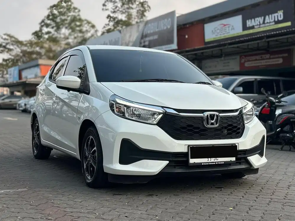 HONDA NEW BRIO E CVT 2025 PUTIH KM 1RB KM ANTIK!
