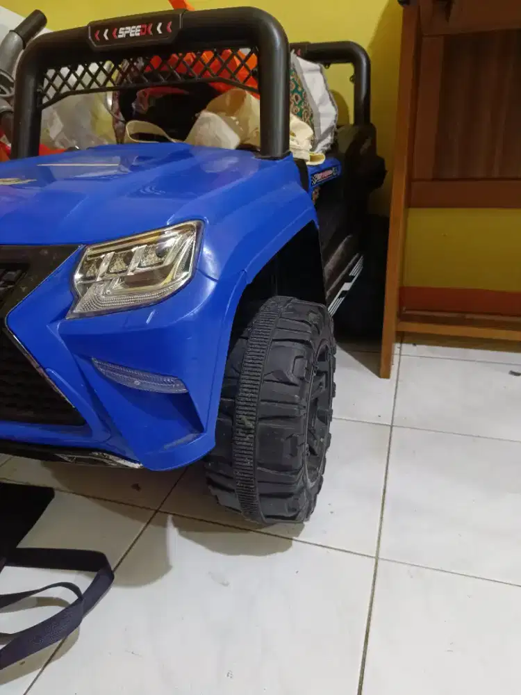 Mobil aki mainan anak