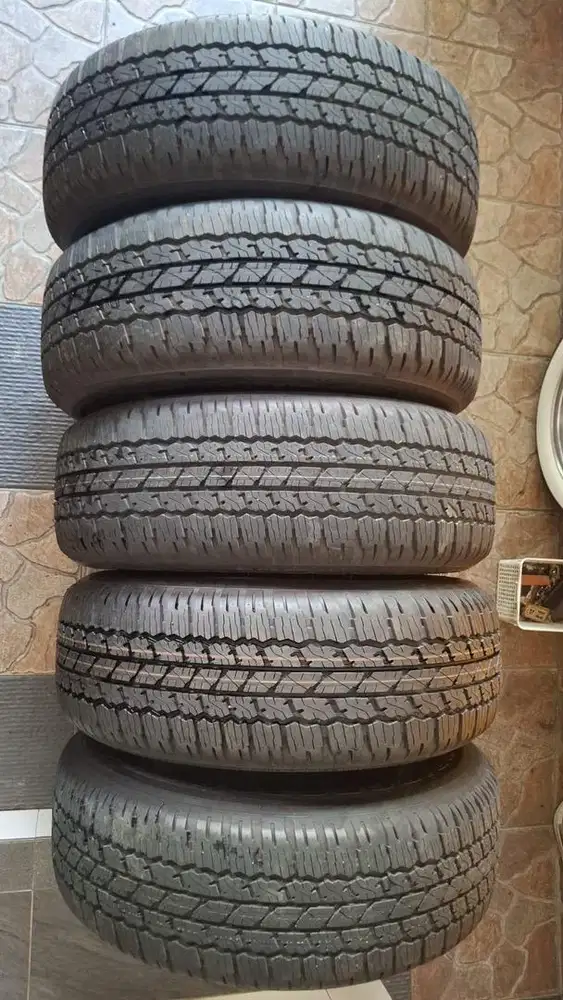 DIJUAL BAN 17/265/65 BRIGESTONE DULLER AT