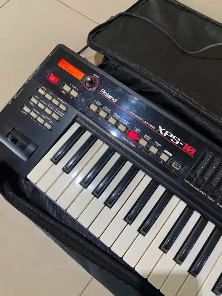 Synthesizer Roland XPS 10