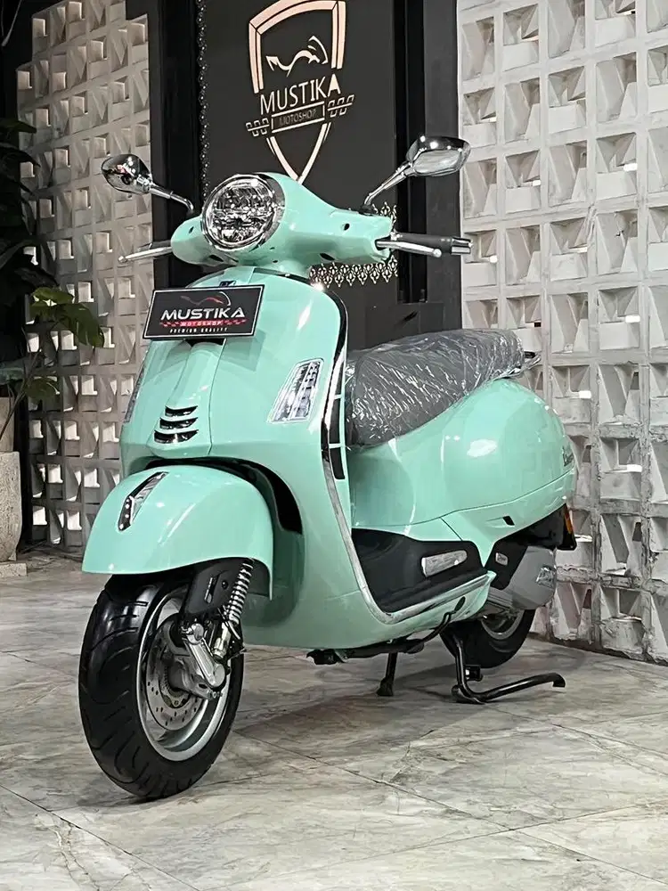 Odo 500perak!!Vespa GTS 150 ABS th 2024 - Ayu Mustika
