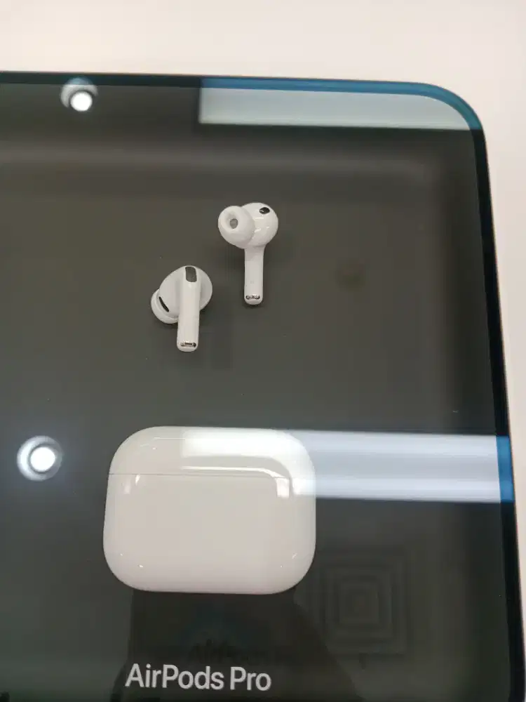 Airpods Pro 4 series