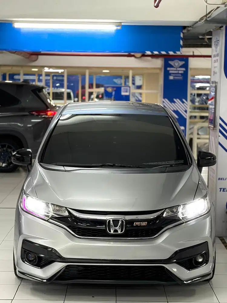 HONDA JAZZ RS CVT 2019