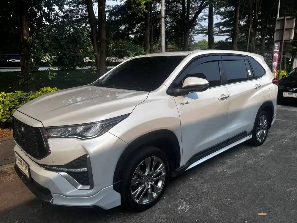 Innova Zenix type Q Modelista (Type tertinggi) 2023