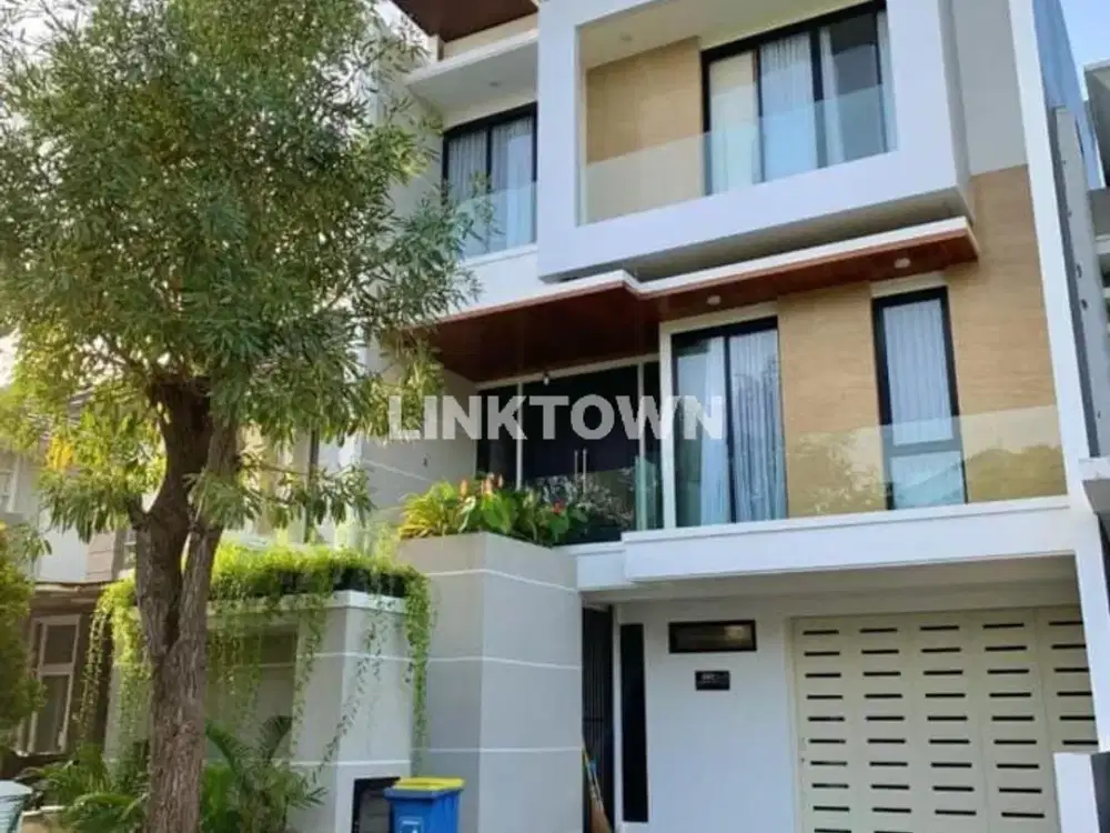 Dijual Rumah 3 Lantai Pakuwon Indah Surabaya Barat