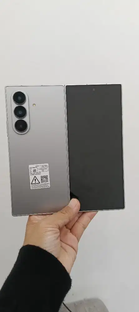 Samsung galaxy zfold7  12/512
