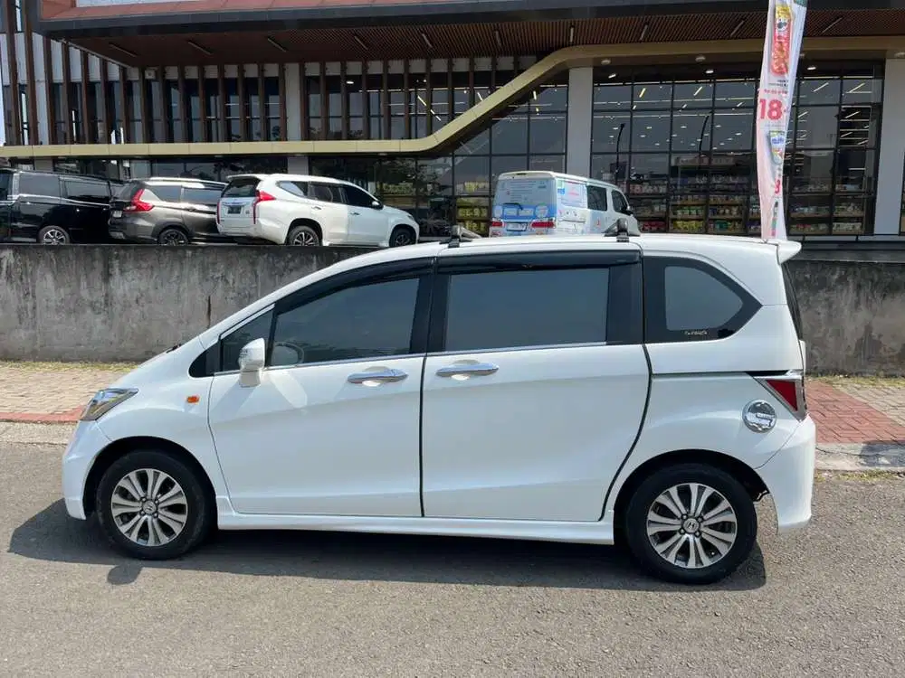 Honda Freed 2012 SD Bensin