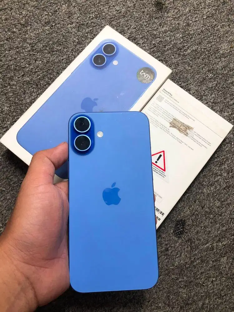 Iphone 16 plus 128gb blue ibox bh 98.% cc 257 - garansi desember 2026