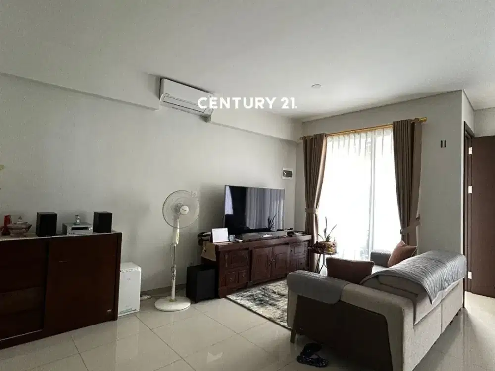 Rumah 3 Lantai Ada Taman Hadap Selatan Di Sektor 9 UT 18329