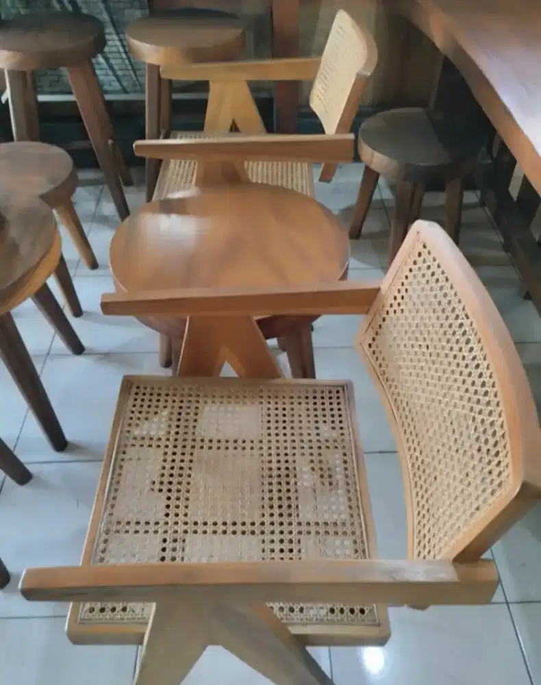 Set Meja tamu teras kombinasi jati trembesi rotan
