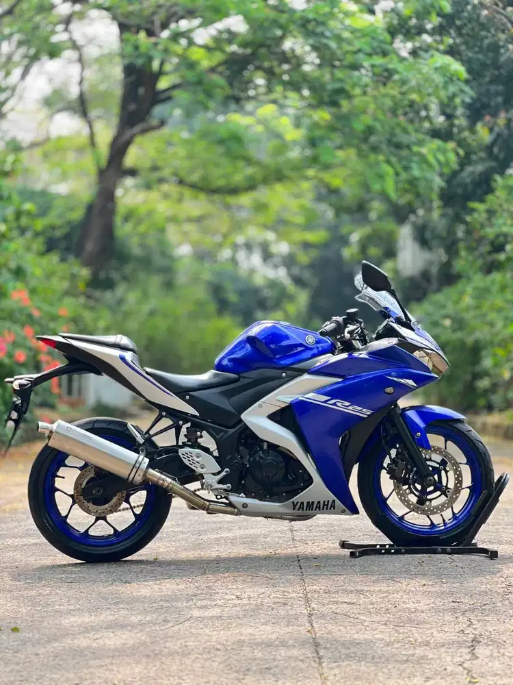 YAMAHA R25 OLD 2017 BIRU SILVER KM LOW PAJAK ON SIAP GASS