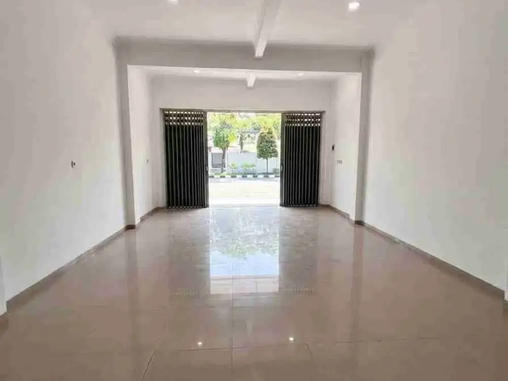ruko merr Surabaya disewakan siap huni