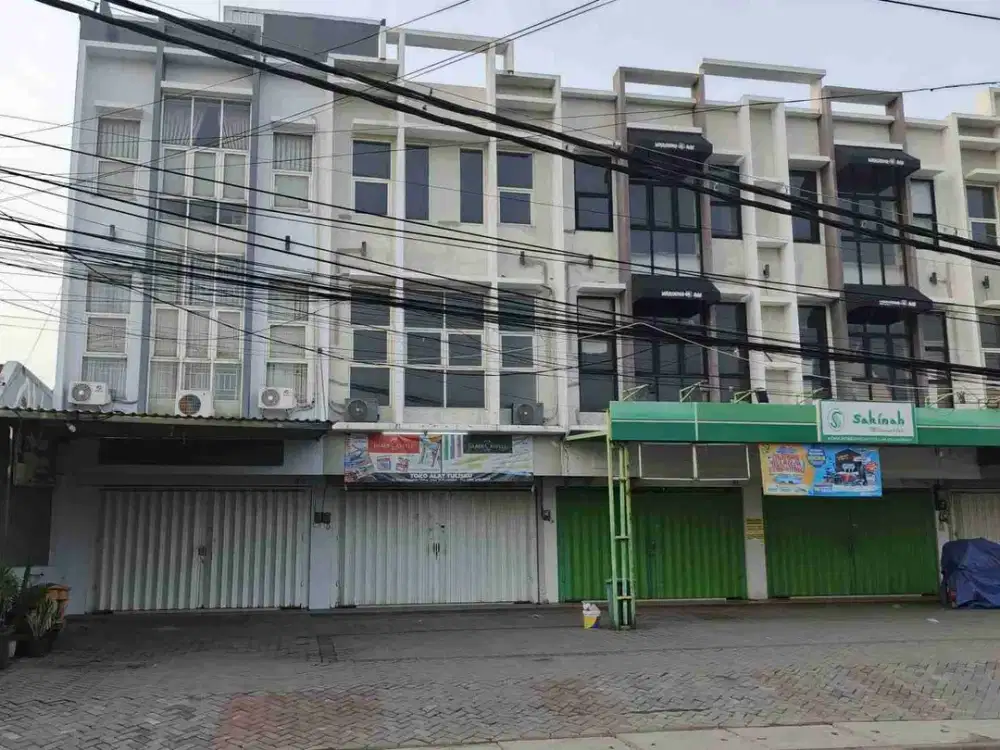 Ruko 3 Lantai Bagus Terawat Keputih Dekat Grand Eastern, Sukolilo Dian Regency