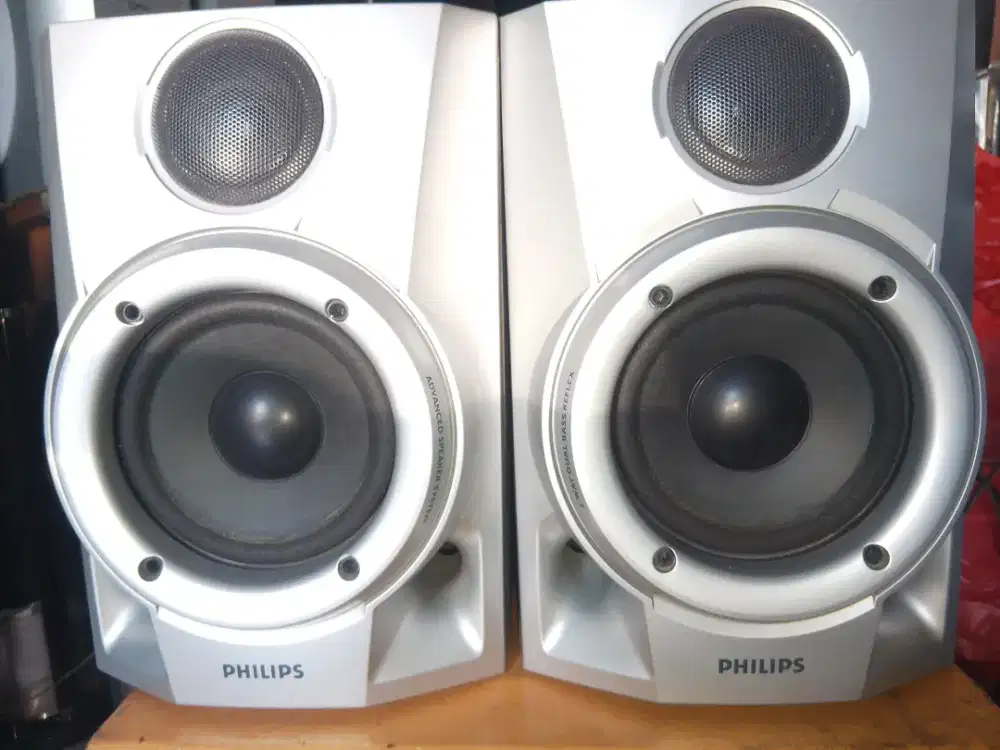 Philips speaker 1200 watts pmpo, full ori, box utuh, merk Holland Euro
