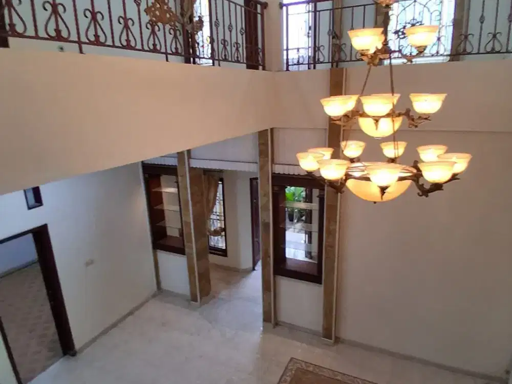 Dijual rumah 2 lantai siap huni lamper Semarang tengah 11620