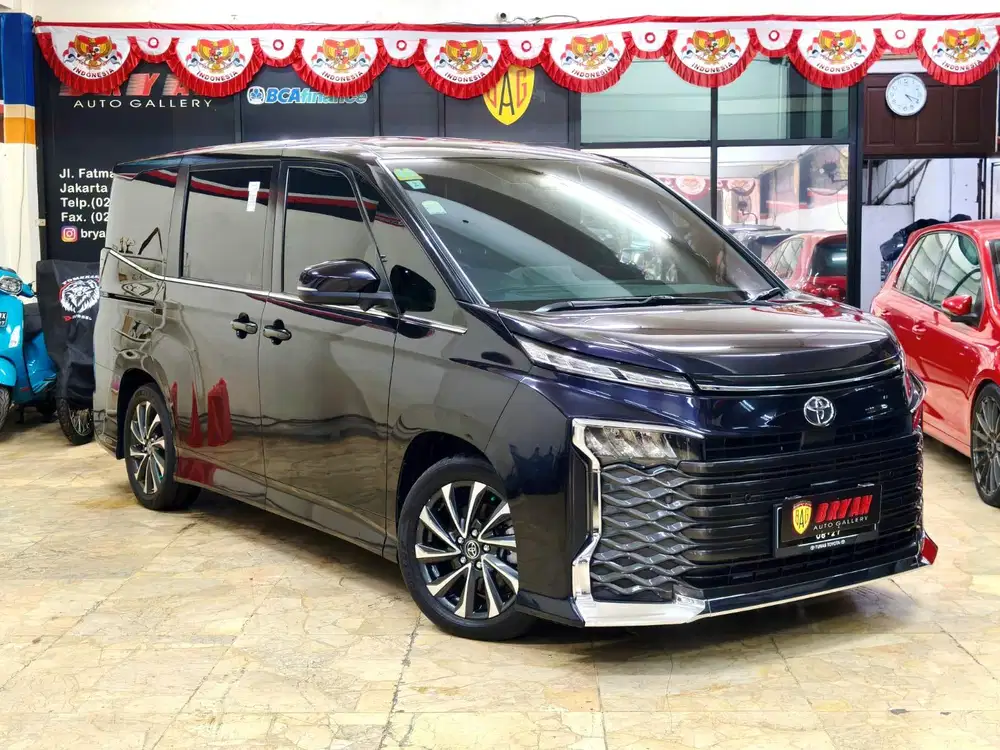 VOXY TSS 2022 BLACK PURPLE NEW FACELIFT