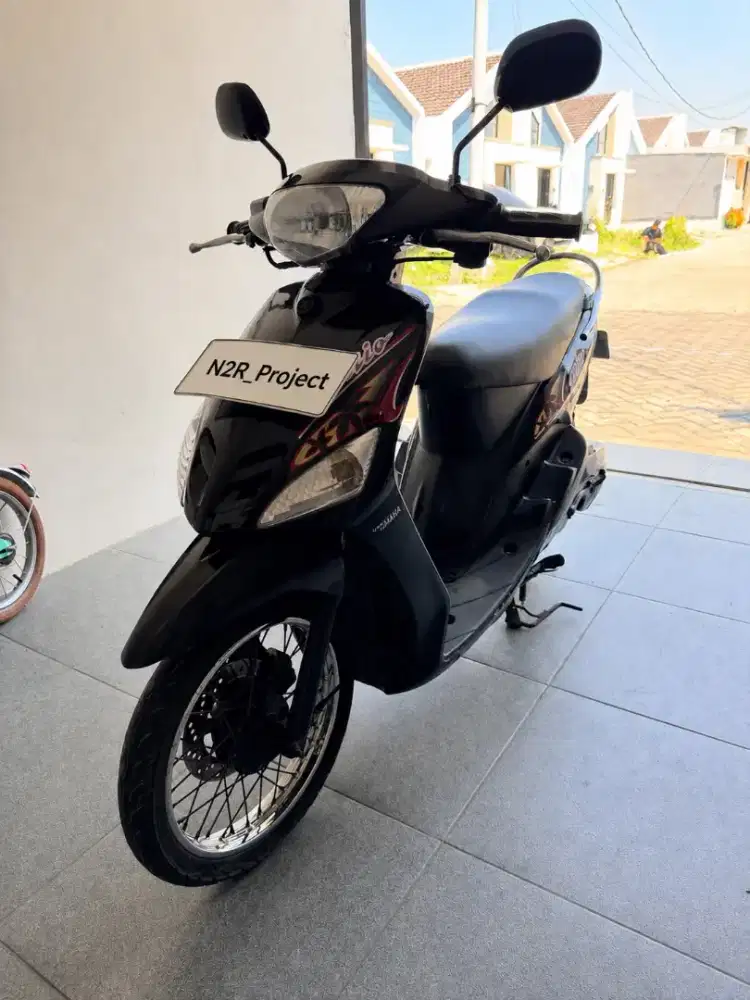 Mio 5tl 2006 Hitam