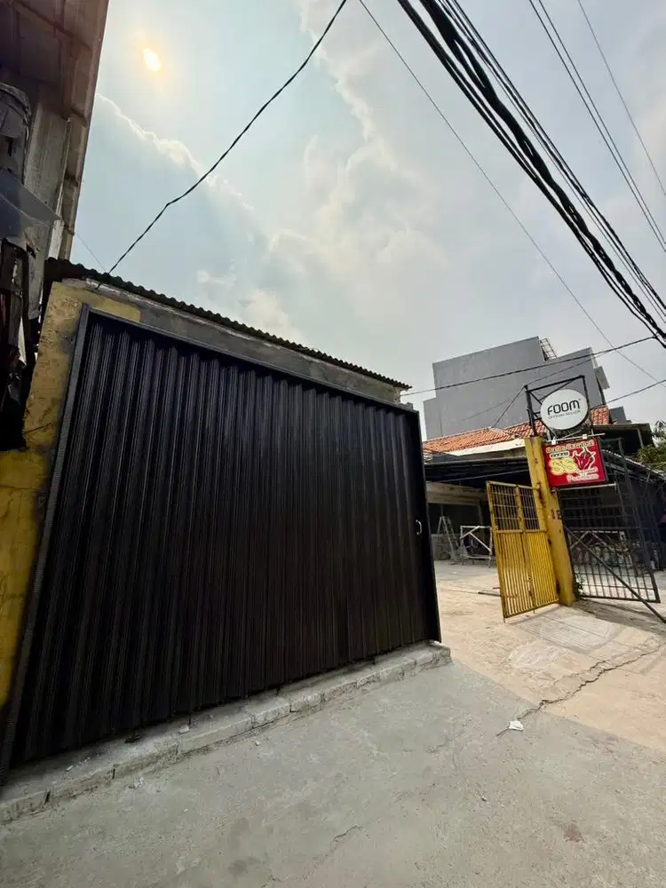 Disewakan kios tempat usaha jalan raya kedoya