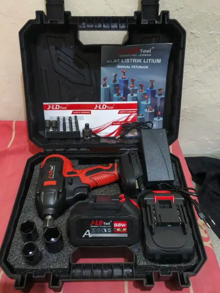 Impact JLD Tool Torsi 350Nm Jv88 Baterai LXT