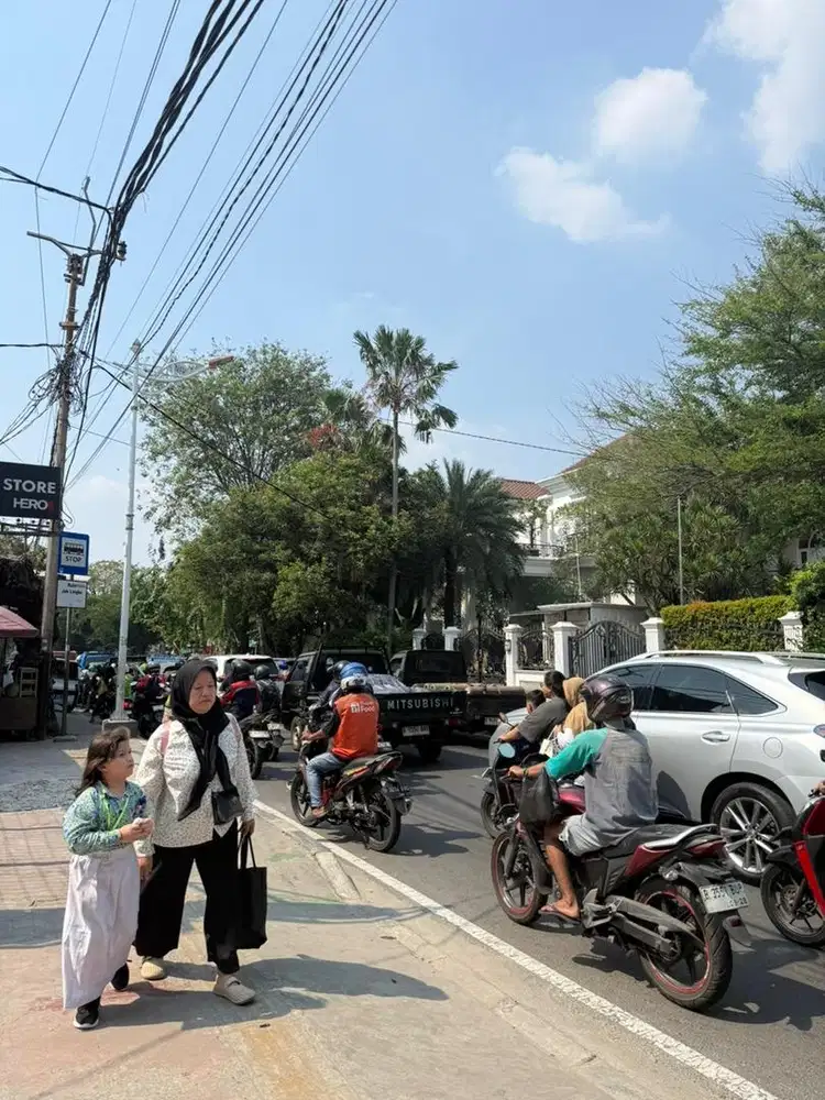 Disewakan kios tempat usaha jalan raya kedoya