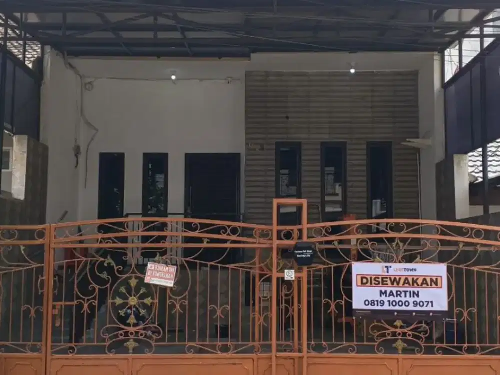Rumah Dikontrakkan di Taman Pegangsaan Indah, 4KT+2KM,Sudah Renov,Dekat Mall Kelapa Gading, Sekolah, Rumah Sakit, Murah, Terawat, Luas 200 m²