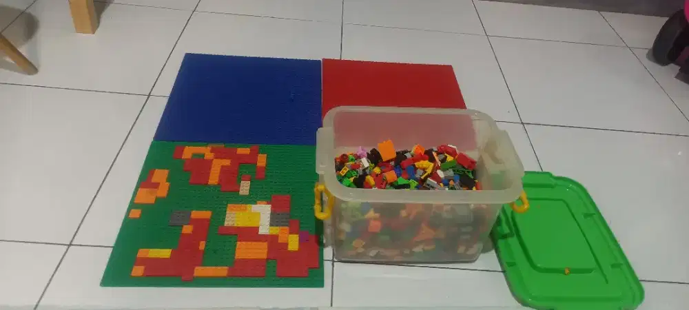 Lego plus papan lego