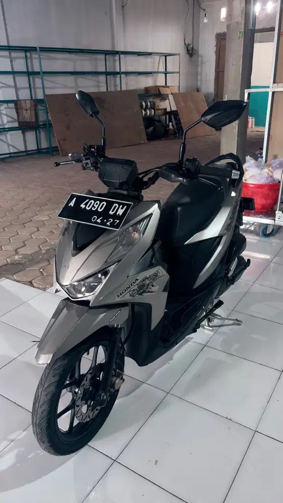 Dijual motor beat street ss lengkap pajak mati 4bln