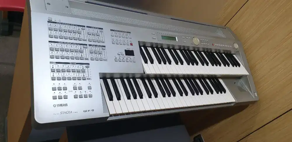 Electone / organ Yamaha type ELB -01