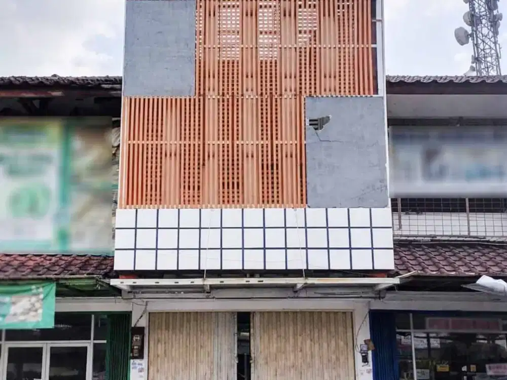 Dijual Ruko di Puri Kembangan Raya Jakarta Barat LB 160m² - Baru Renovasi Cocok untuk Kantor & Tempat Usaha