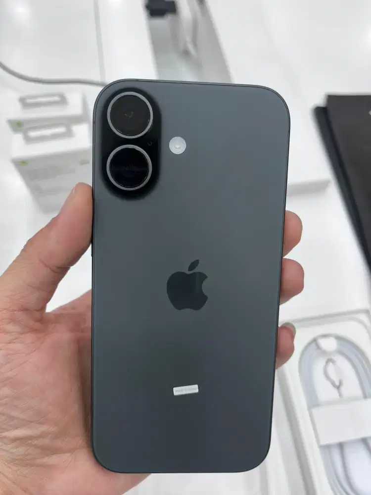 Kredit iPhone 17 Basic Black Promo Bunga 0%