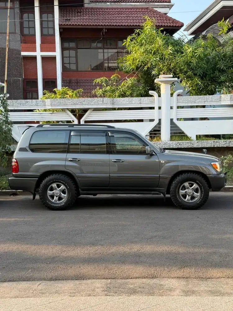 Land Cruiser Vx100 limited japan Hdj101