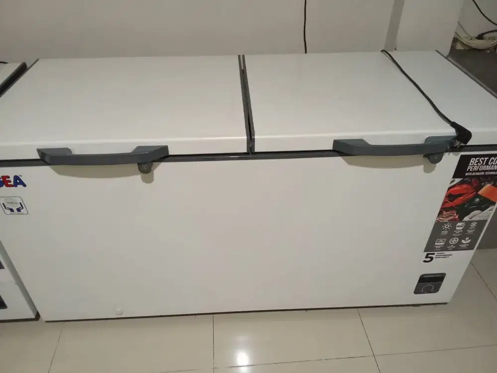 Dijual Chest Freezer Second Merk GEA 1000L