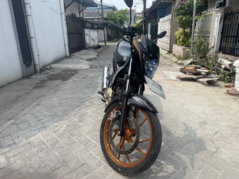 Suzuki Satria 150 tahun 2014 Special Edition (Orange)