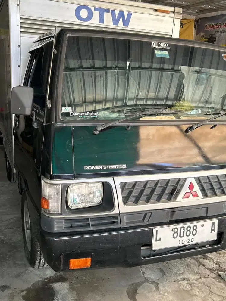 Mitsubishi L300 Box th2014