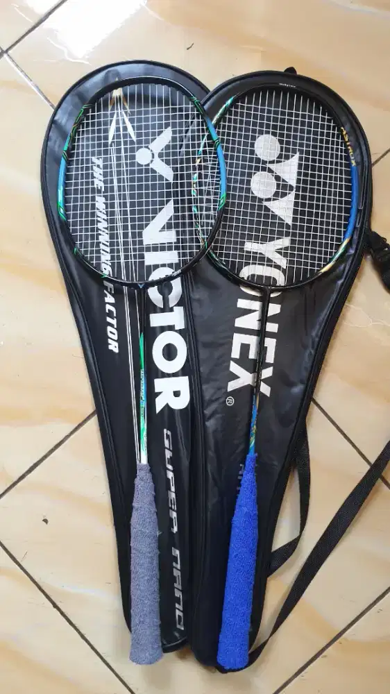 Raket yonex astrox 88s dan Victor