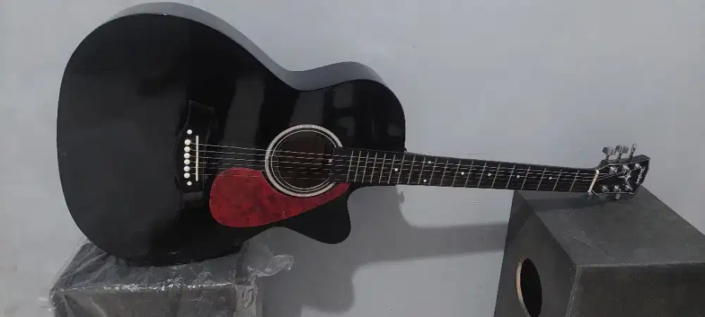 Gitar akustik ymahaa New black