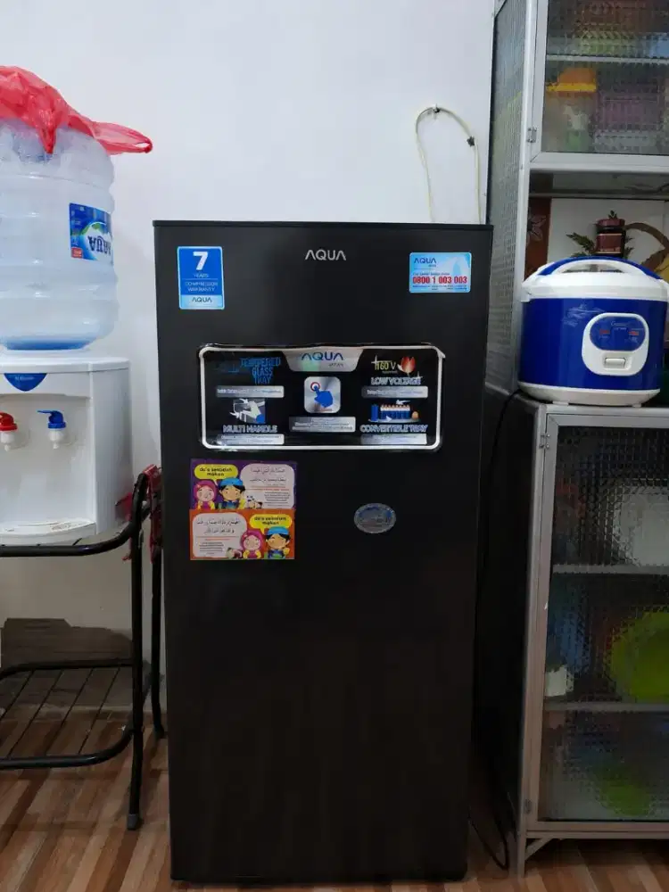 Kulkas 1 Pintu AQUA Sanyo AQR D 191 DS (Minus Tutup Freezer nya)