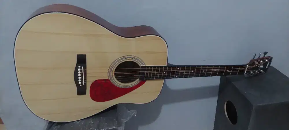 Gitar akustik ymahaa New black