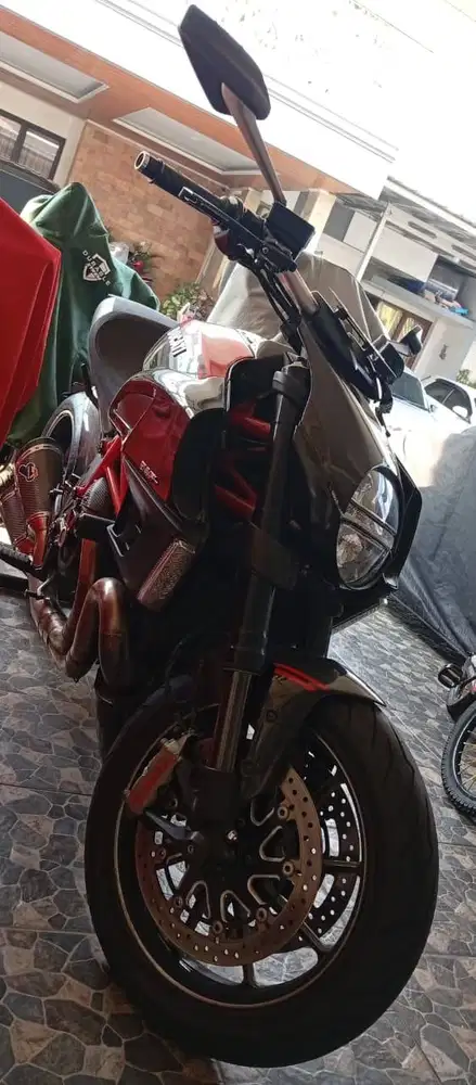 Ducati Diavel Carbon 2012 (Genuine Carbon Version) – Simpanan & Terawa