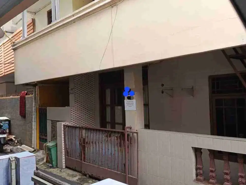Dijual Rumah 2 Lantai cocok untuk usaha kos²an area Tomang Grogol Jakarta Barat mudah akses strategis menguntungkan harga nego wajar