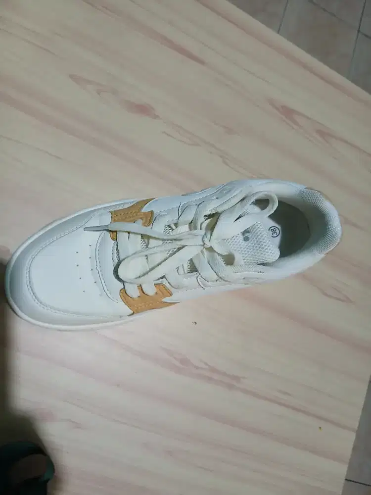 Jual sepatu wanita