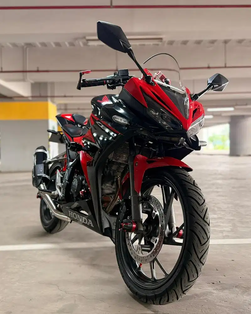 HONDA CBR150R K45G - 2018 GANTENG SIAP TOURING