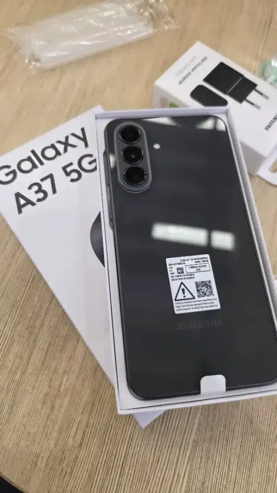 SAMSUNG GALAXY A37